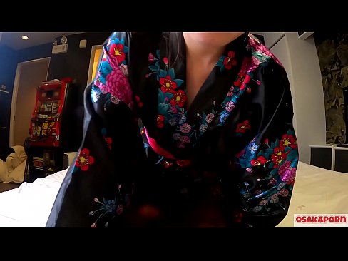 ❤️ Jong cosplay-meisie hou van seks tot orgasme met 'n spuit in 'n perdevrou en 'n blowjob. Asiatiese meisie met harige poes en pragtige tiete in tradisionele Japannese kostuum in amateurvideo wat masturbasie met fokspeelgoed wys. Sakura 3 OSAKAPORN. ❤ Fok by ons ️❤